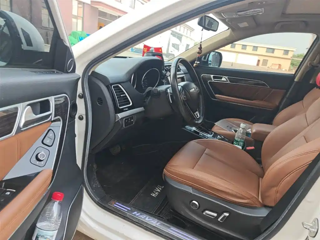 Haval H6 Coupe 2017 — фото 16