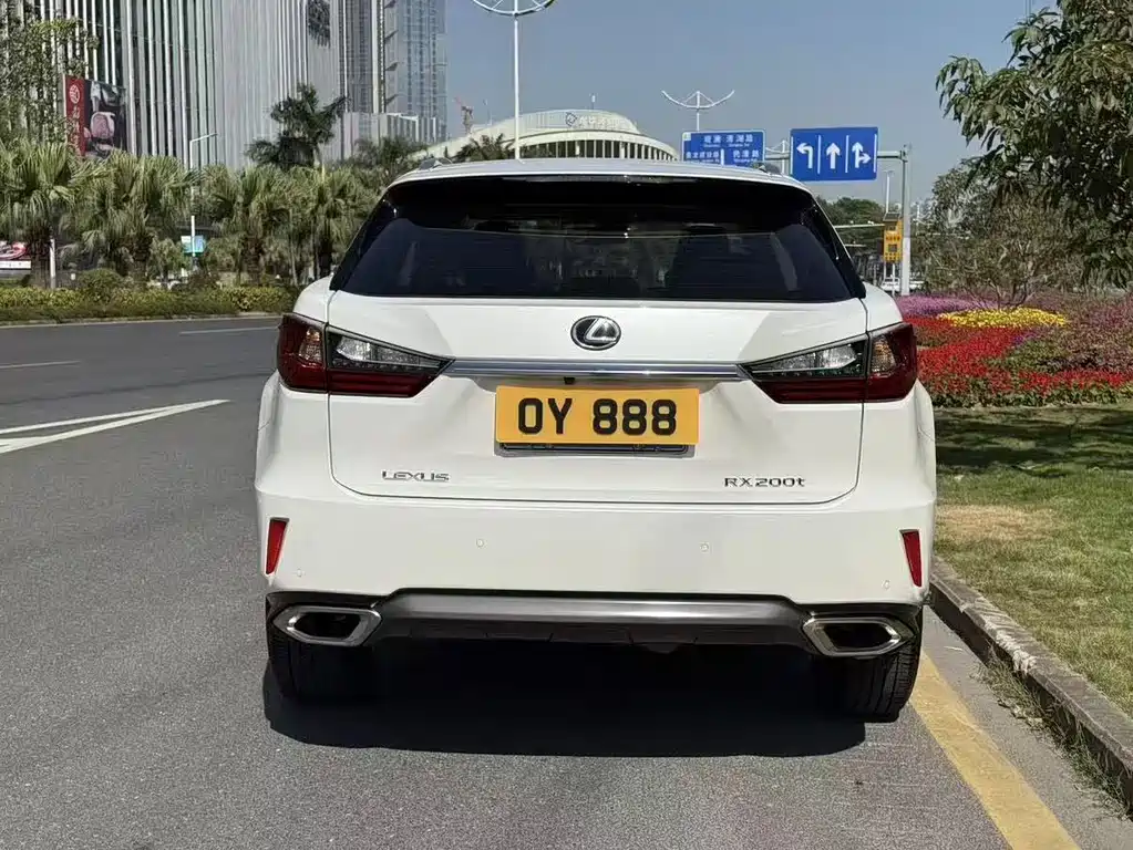 Lexus RX 2017 — фото 14
