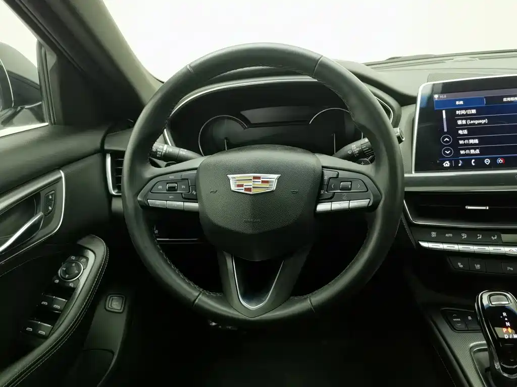 Cadillac CT5 2022 — фото 11