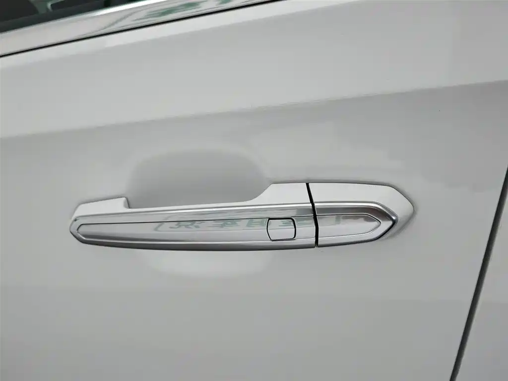 Cadillac CT4 2022 — фото 18