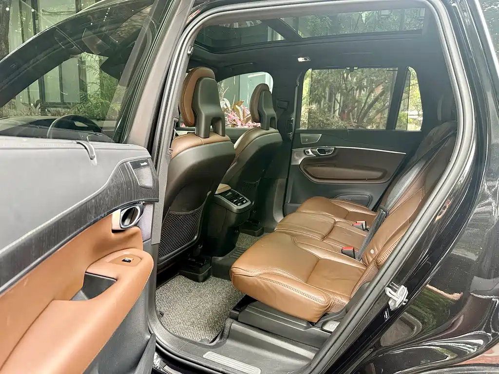 Volvo XC90 2021