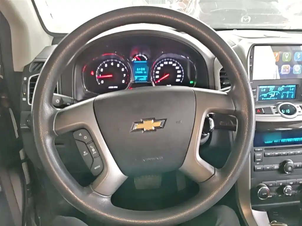 Chevrolet Captiva 2017 — фото 11
