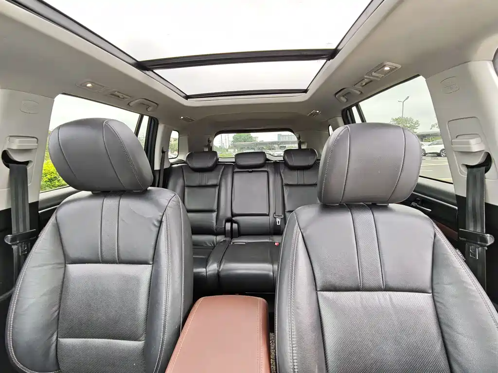 GAC Motor Trumpchi GS8 2017 — фото 6