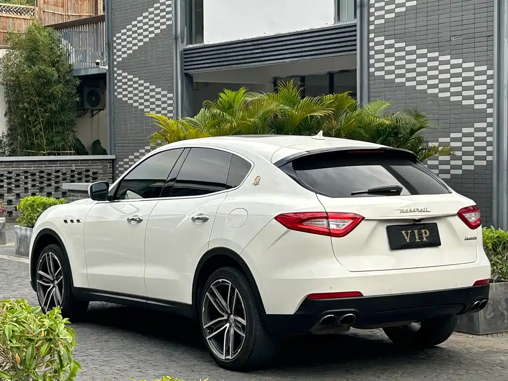 Maserati Levante 2019 — фото 7