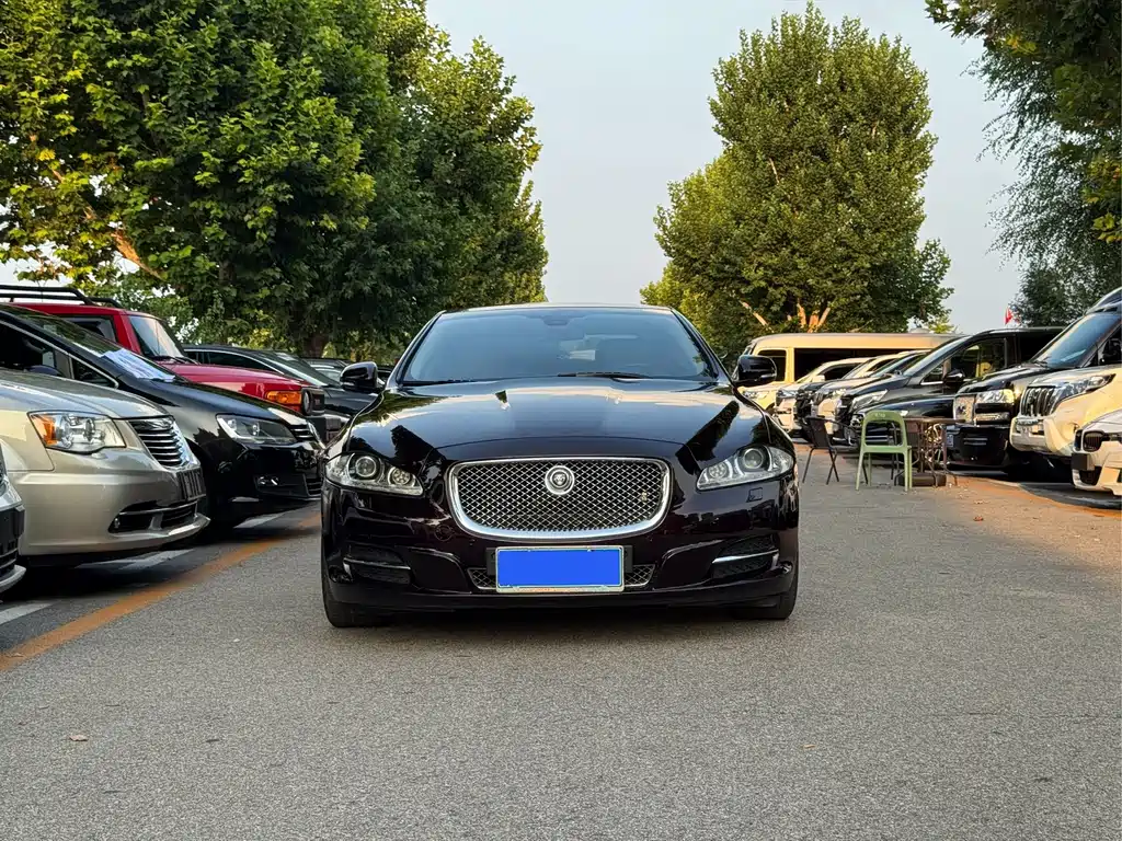 Jaguar XJ 2013 — фото 2