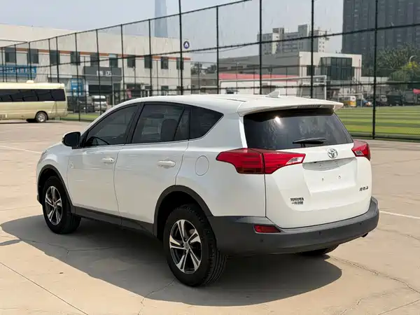 Toyota RAV4 2016
