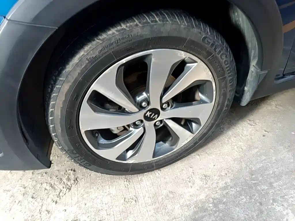 Kia KX Cross 2018 — фото 23
