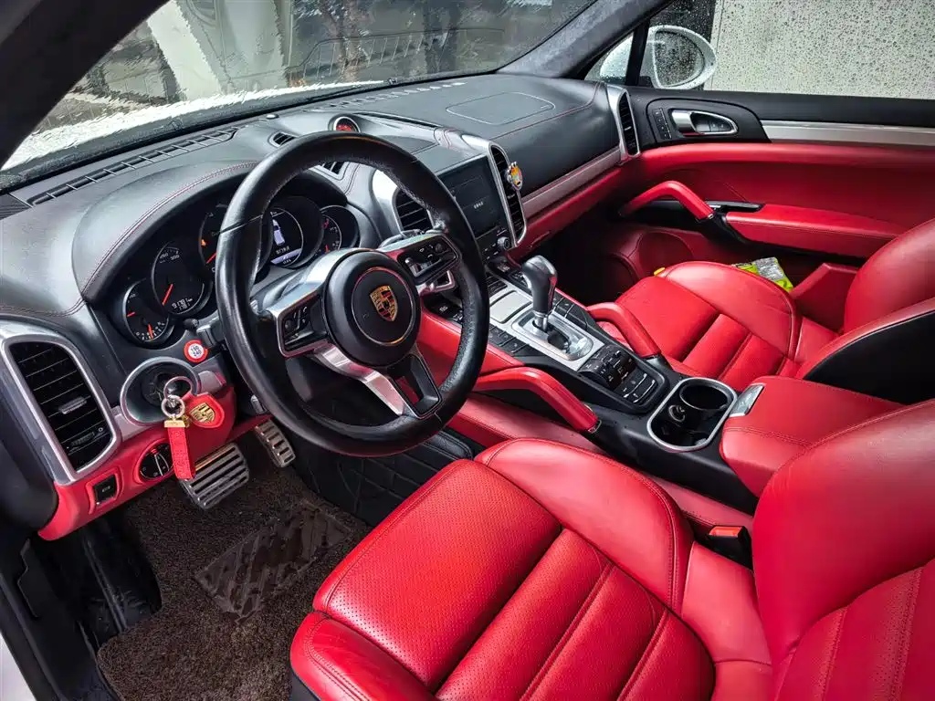 Porsche Cayenne 2017 — фото 6