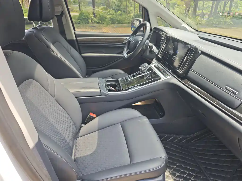 GAC Trumpchi M8 2022 — фото 14