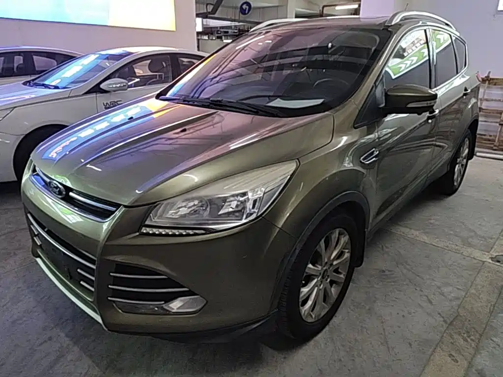 Ford Kuga 2016 — фото 1
