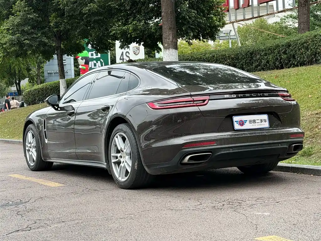 Porsche Panamera 2018 — фото 4