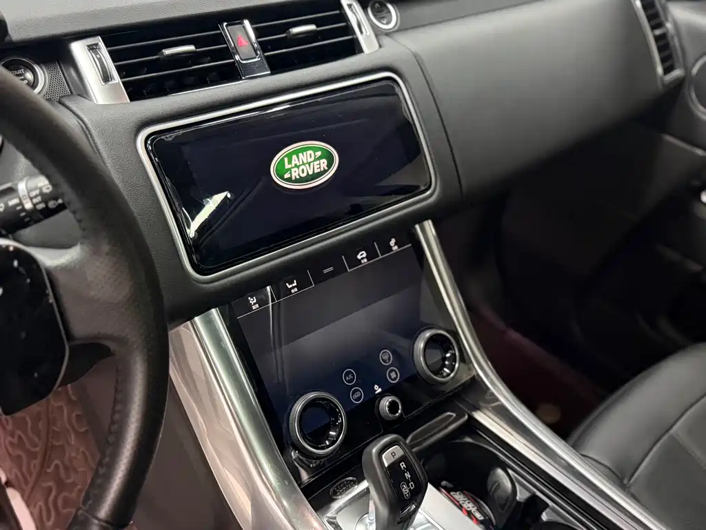 Land Rover Sport 2019 — фото 9
