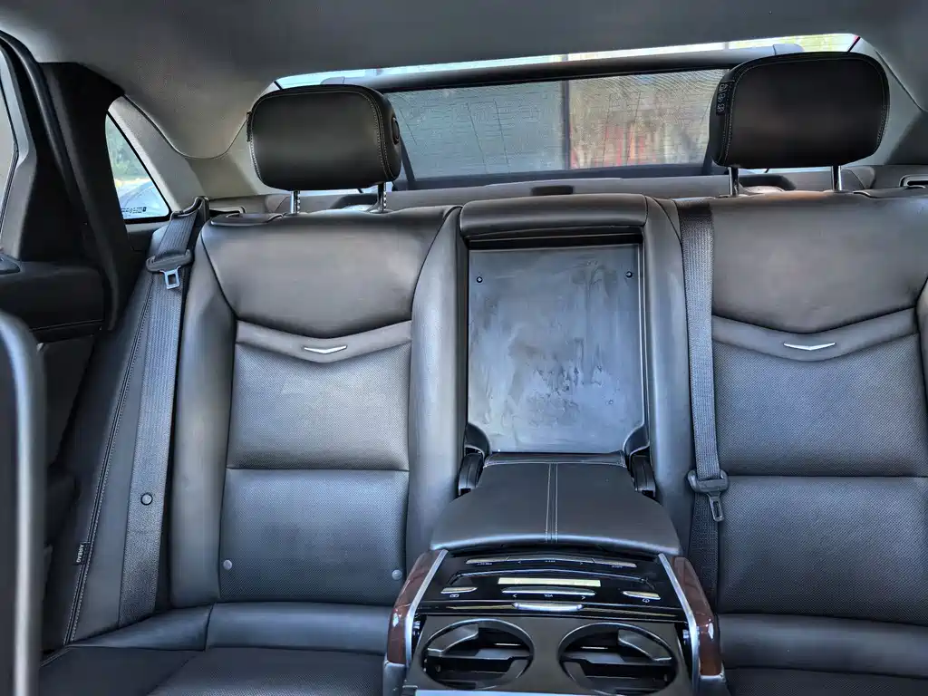 Cadillac XTS 2017 — фото 25