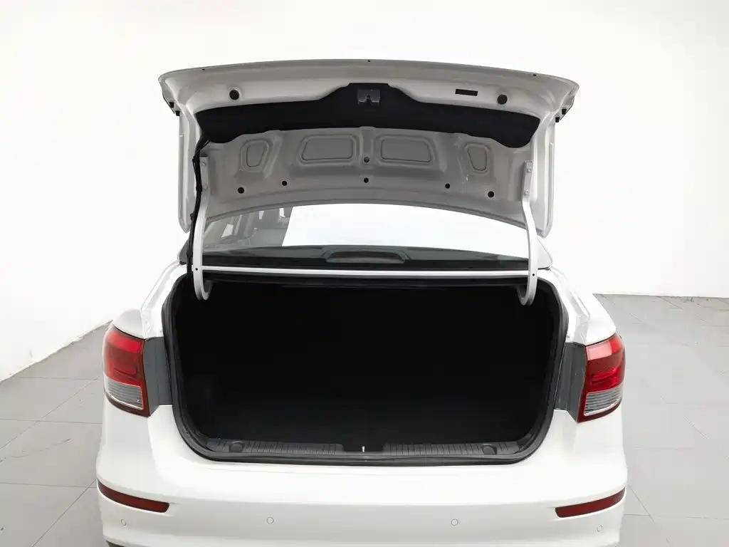 Kia K2 2015 — фото 16