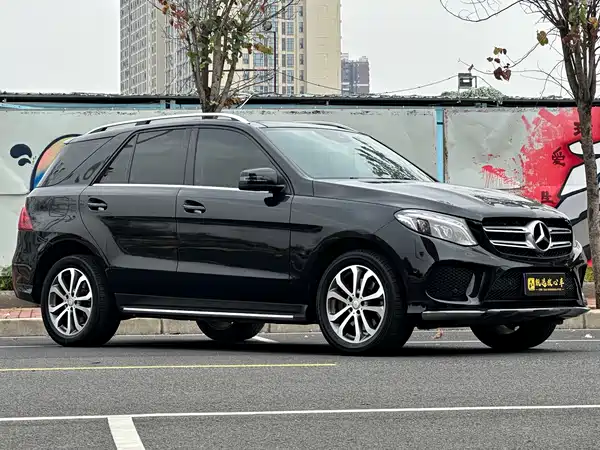 Mercedes-Benz GLE 2016