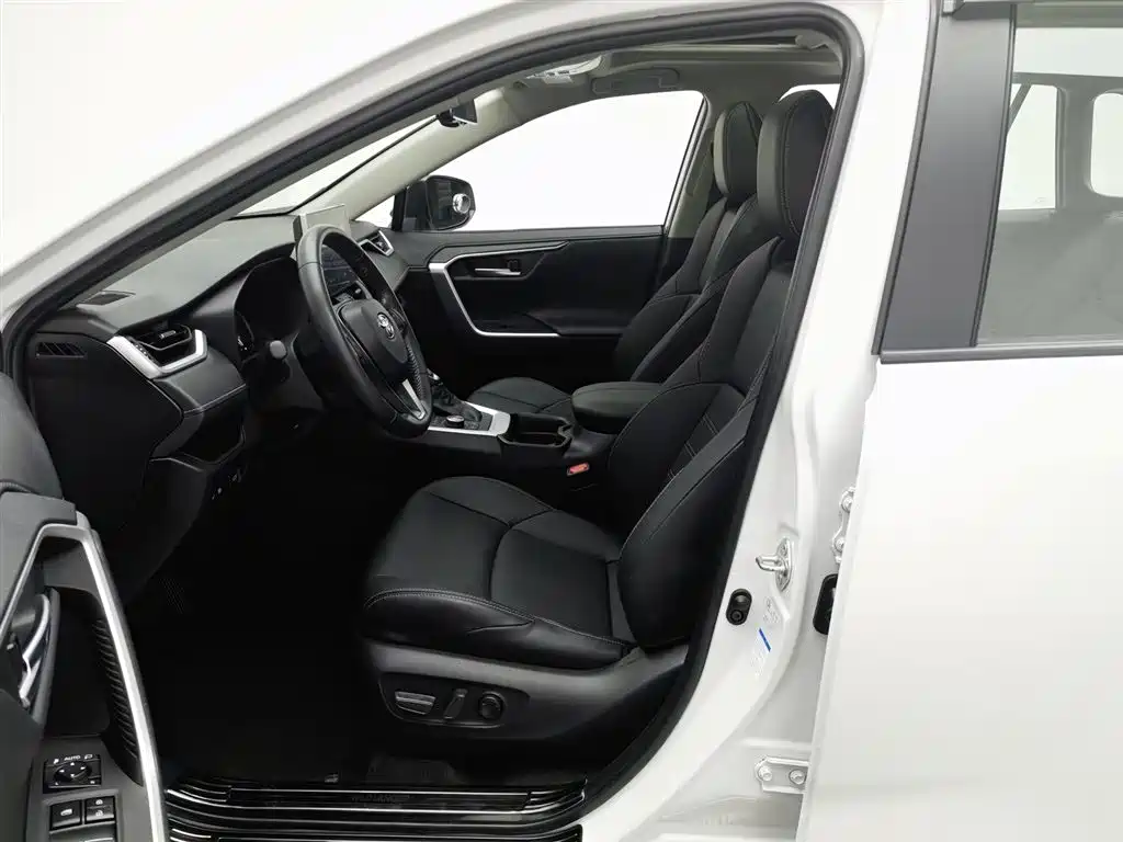 Toyota Wildlander 2021 — фото 10