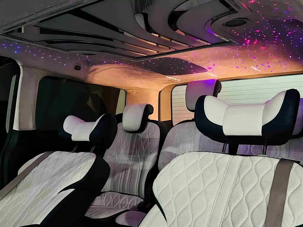 Ford Tourneo 2020 — фото 17