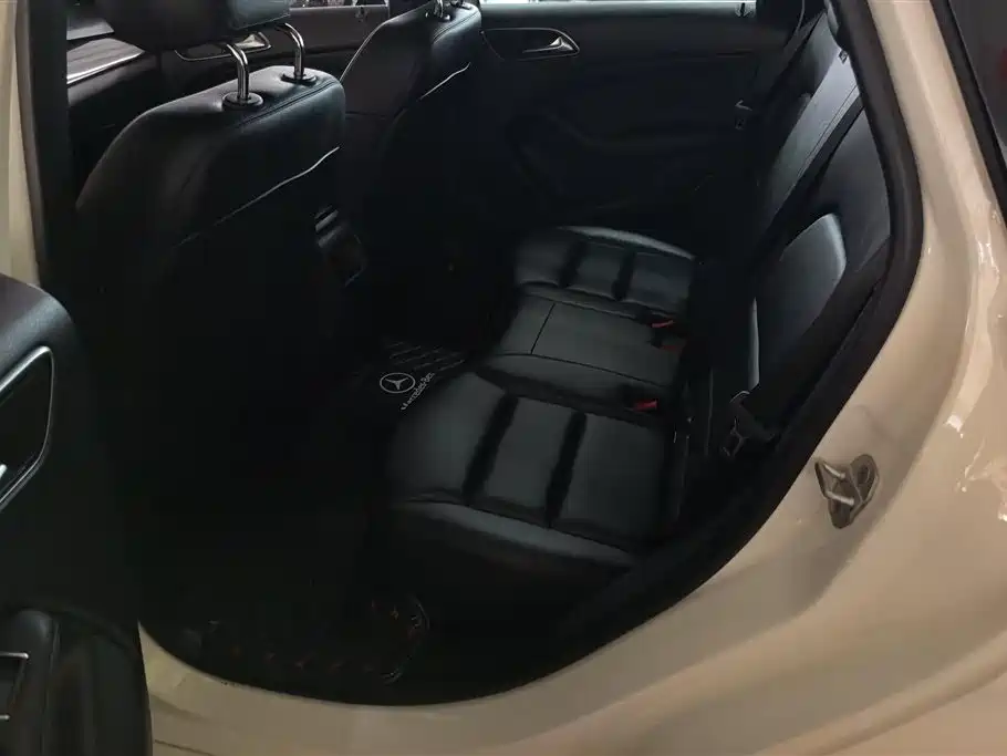 Mercedes-Benz B-Class 2013 — фото 11