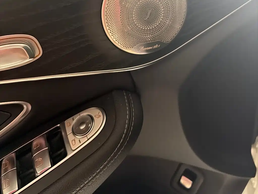 Mercedes-Benz C-Class 2020