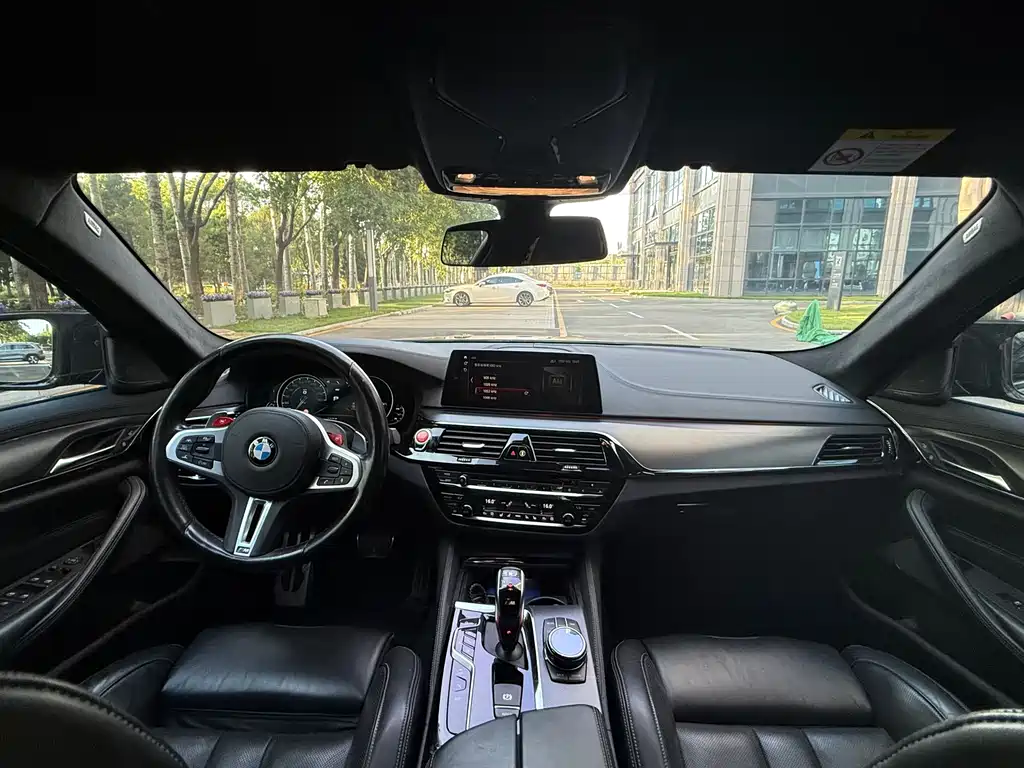 BMW M5 2019 — фото 15
