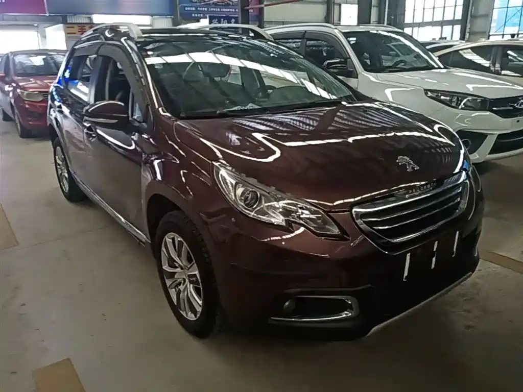 Peugeot 2008 2015 — фото 4