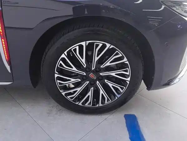 Hongqi H5 2023