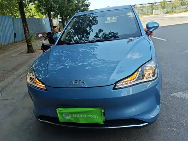 Neta V 2022