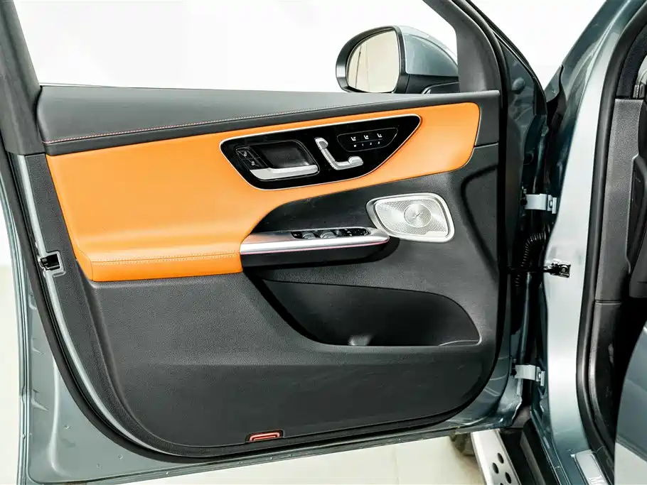 Mercedes-Benz GLC 2025 — фото 16