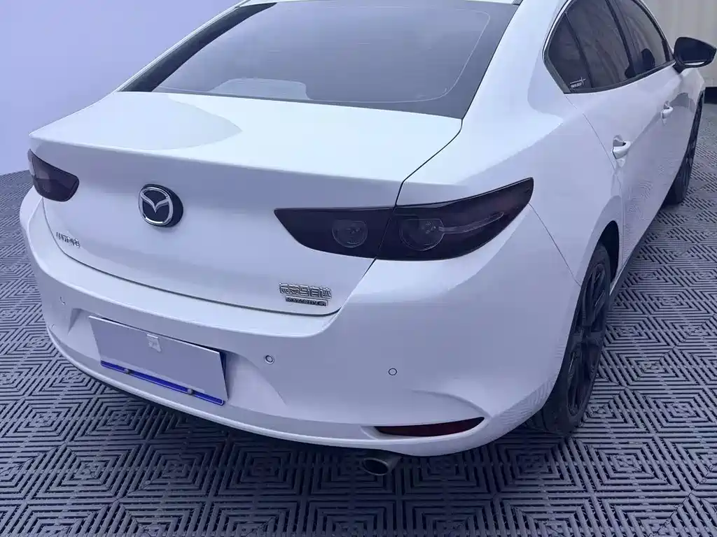 Mazda 3 Axela 2022