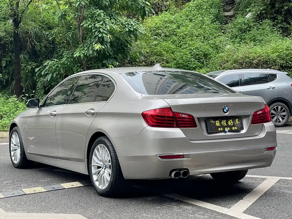 BMW 5 Series 2015 — фото 5