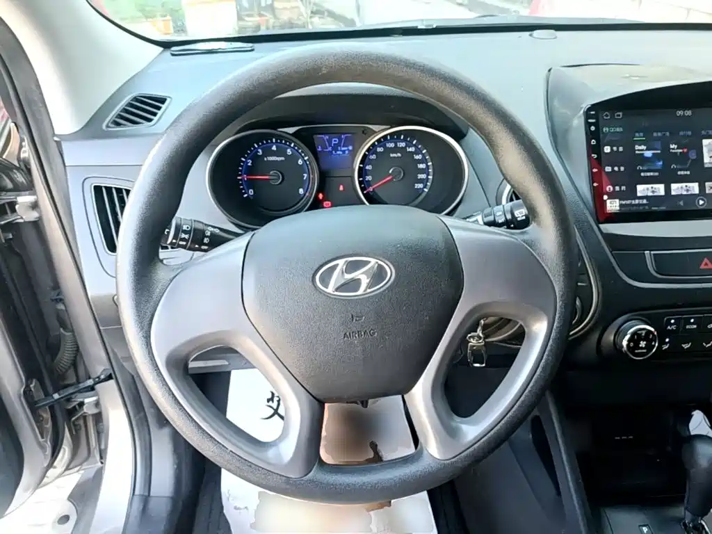 Hyundai ix35 2016 — фото 11