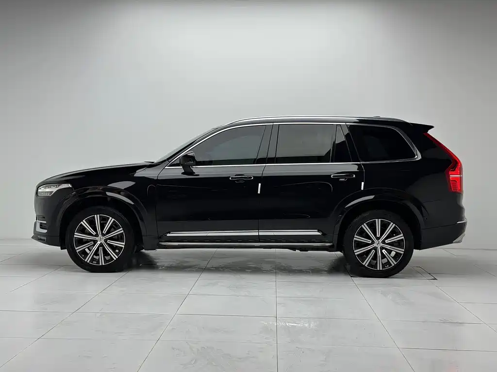 Volvo XC90 2021 — фото 25
