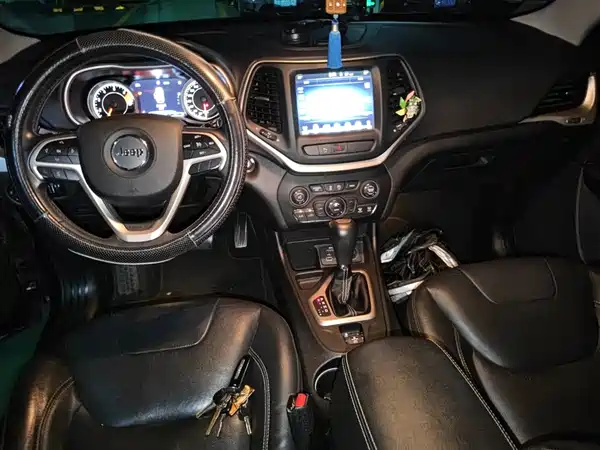 Jeep Cherokee 2017