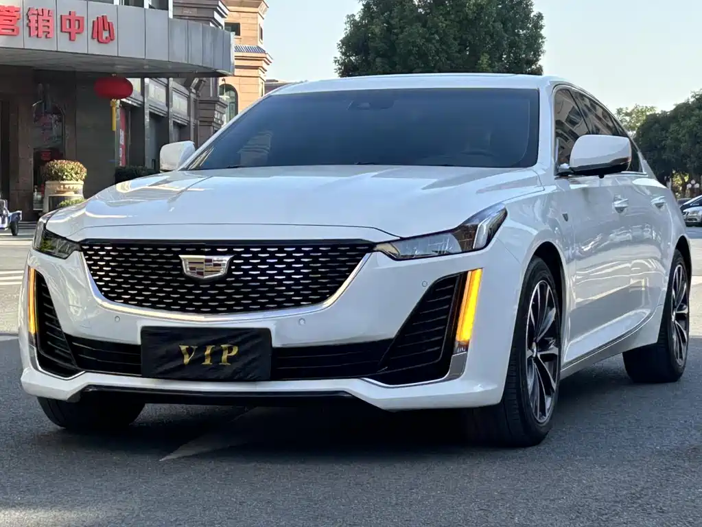 Cadillac CT5 2023 — фото 1