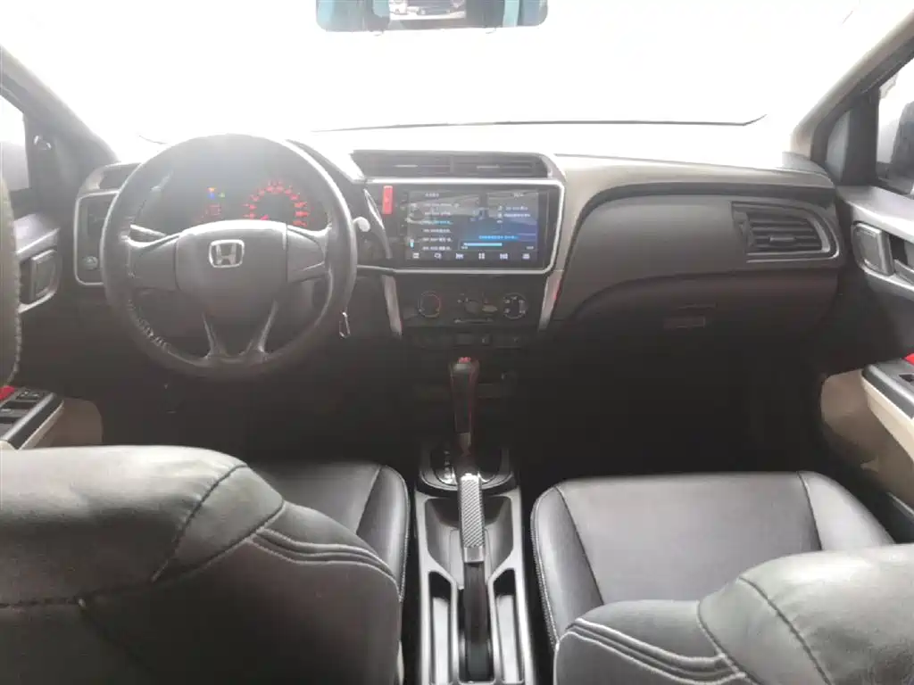 Honda City 2017 — фото 10