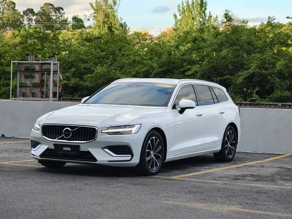 Volvo V60 2021