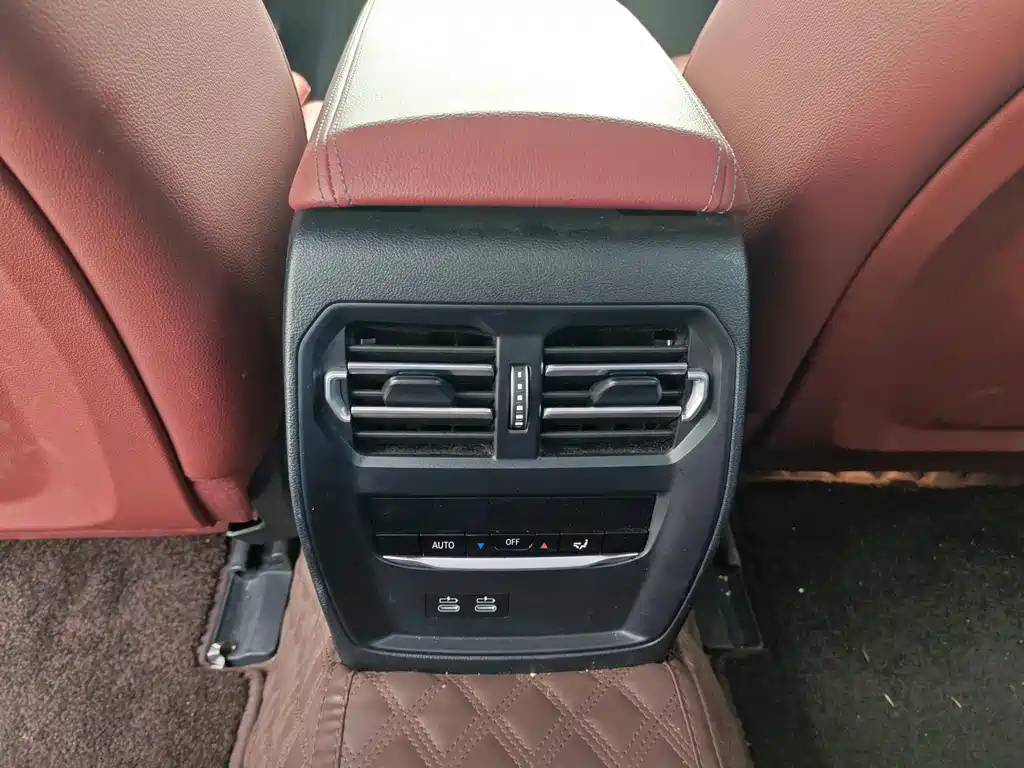 BMW i3 2025 — фото 17