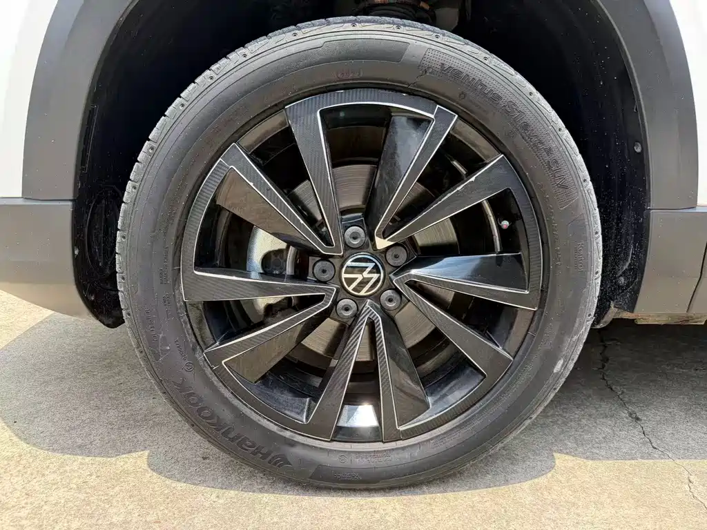 Volkswagen Tharu 2022 — фото 27