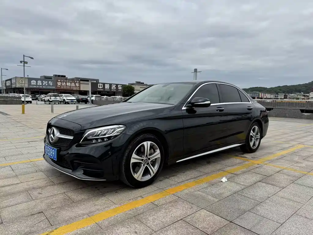 Mercedes-Benz C-Class 2019 — фото 1