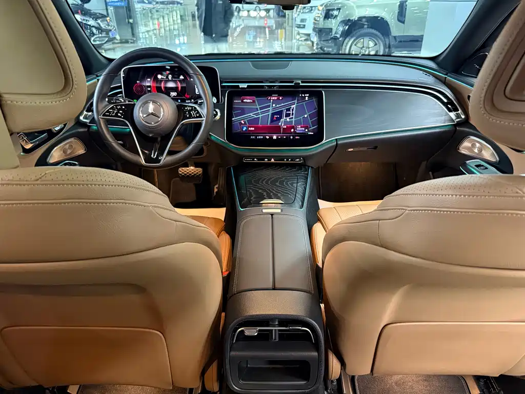 Mercedes-Benz E-Class 2025 — фото 19