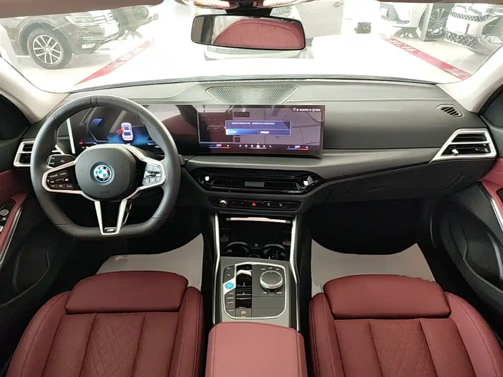 BMW i3 2025 — фото 10