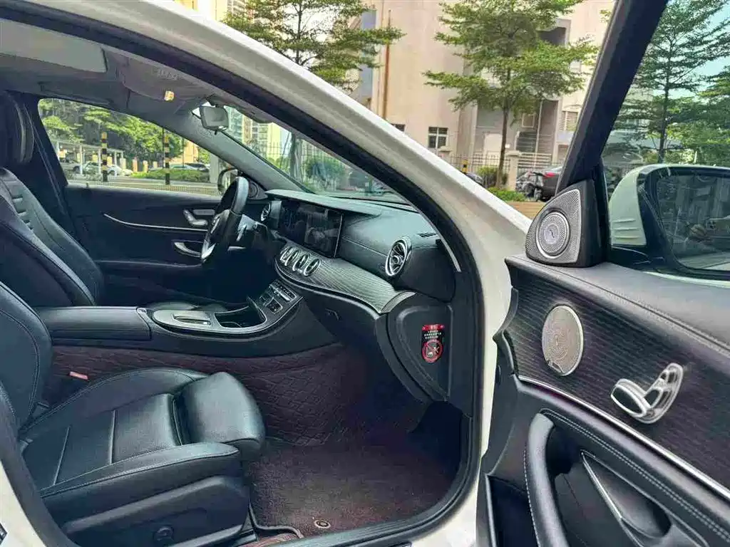 Mercedes-Benz E-Class 2020 — фото 8