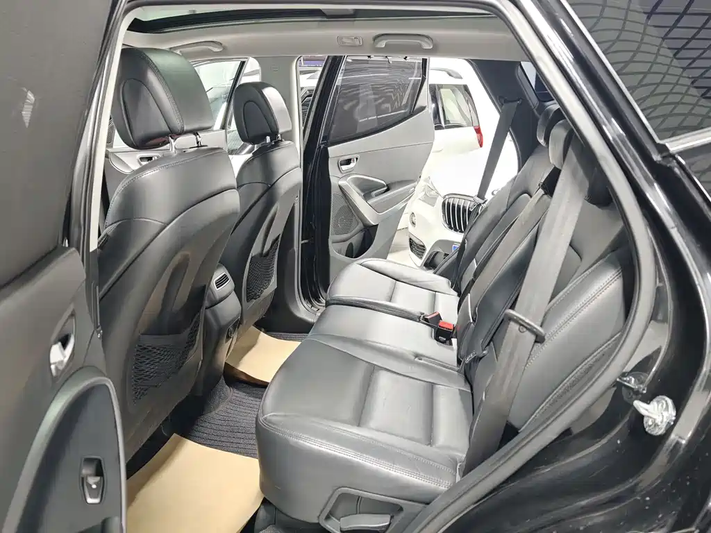 Hyundai Santa Fe 2015 — фото 6