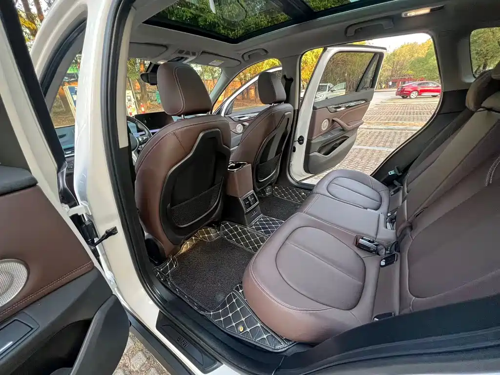 BMW X1 2023 — фото 13
