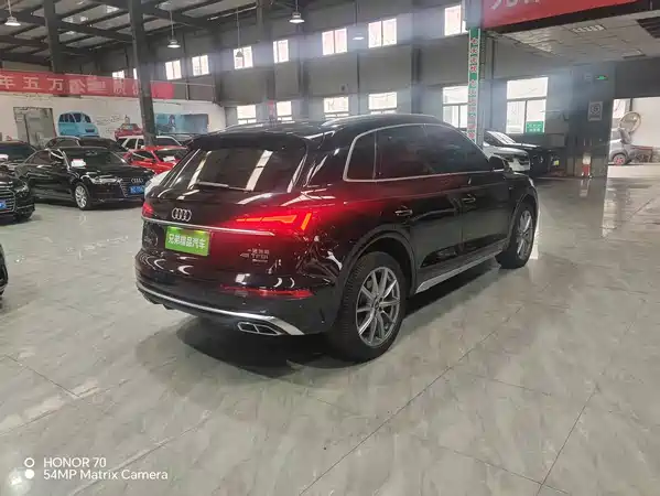 Audi Q5L 2022