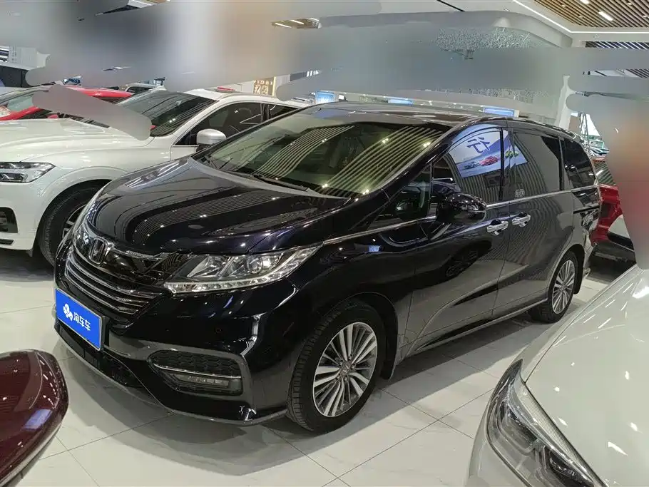 Honda Odyssey 2019 — фото 1