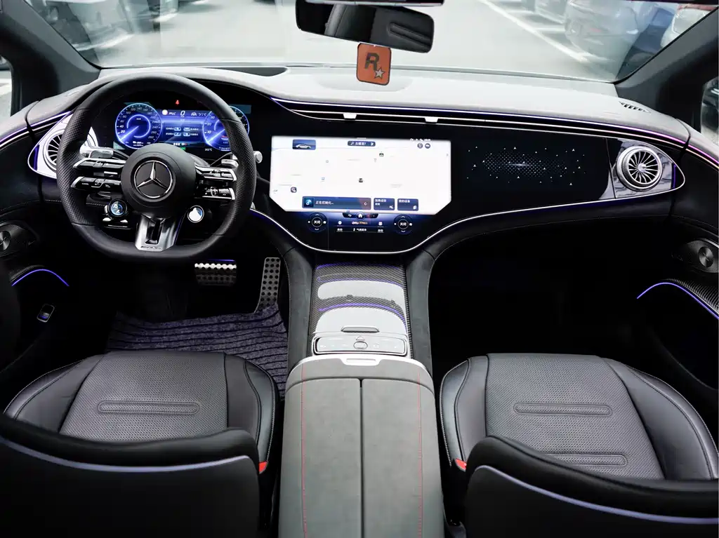 Mercedes-Benz EQS AMG 2024 — фото 16
