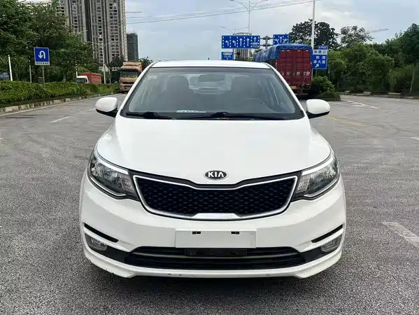 Kia K2 2015
