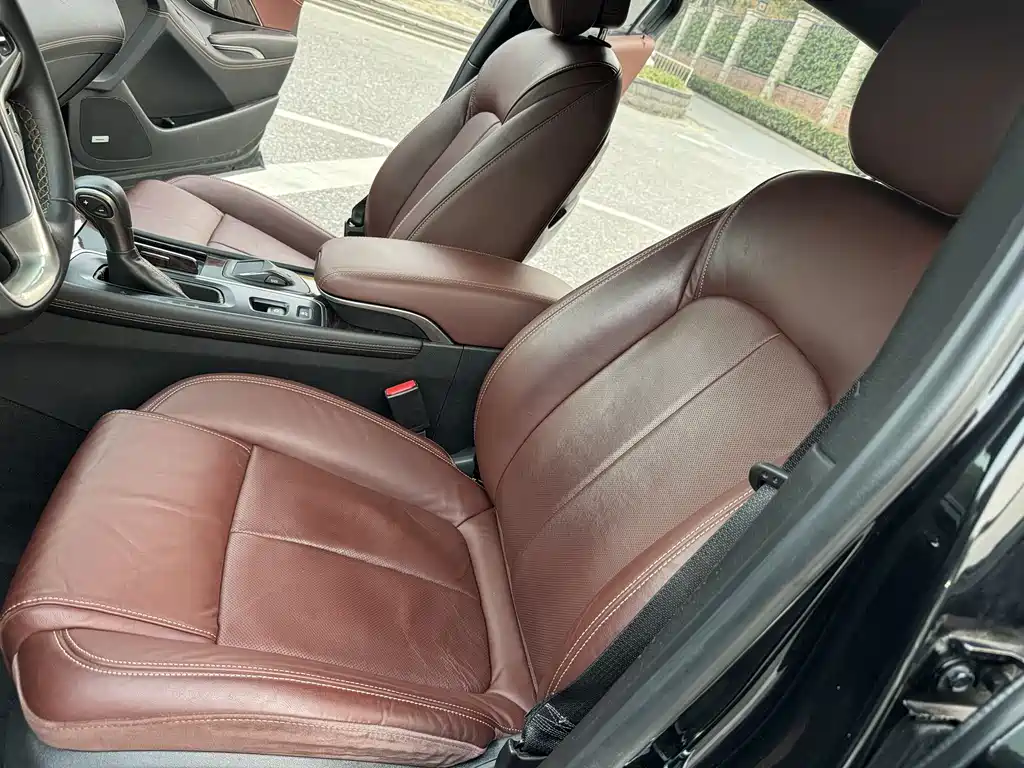 Buick LaCrosse 2015 — фото 21