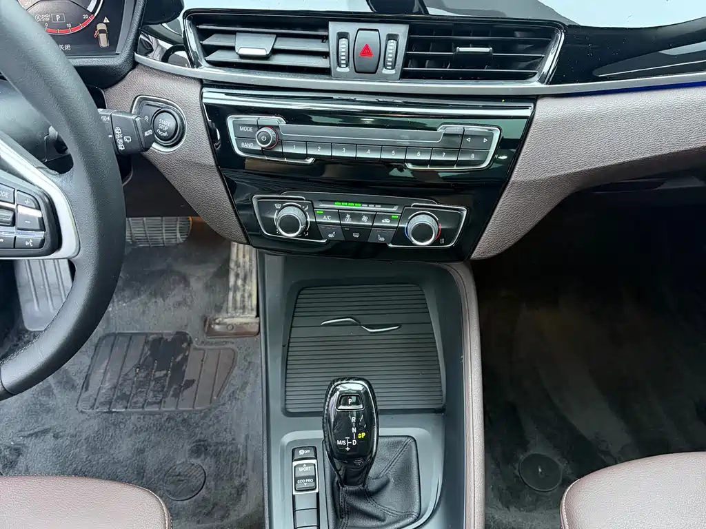 BMW X1 2022 — фото 12